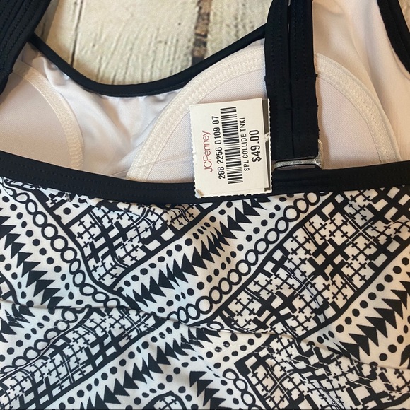 Splashletics Tankini Swim Top - Picture 3 of 8